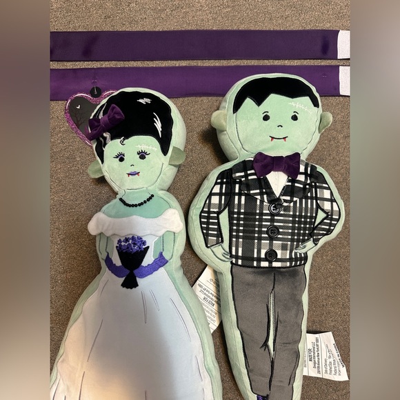 NEW! Frankenstein & Bride of Frankenstein 17” Pillow/ Plush Set HALLOWEEN Decor